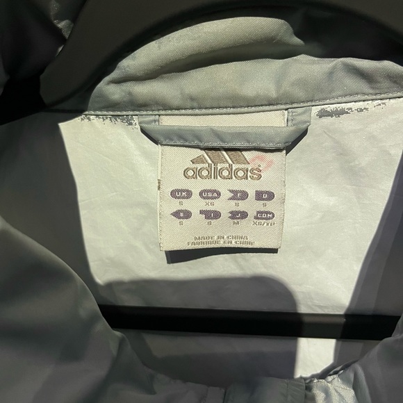 Adidas grey vintage raincoat~ XS ( Sized like a medium/large) - Picture 3 of 4